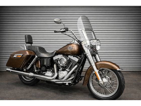 HARLEY-DAVIDSON DYNA SWITCHBACK 